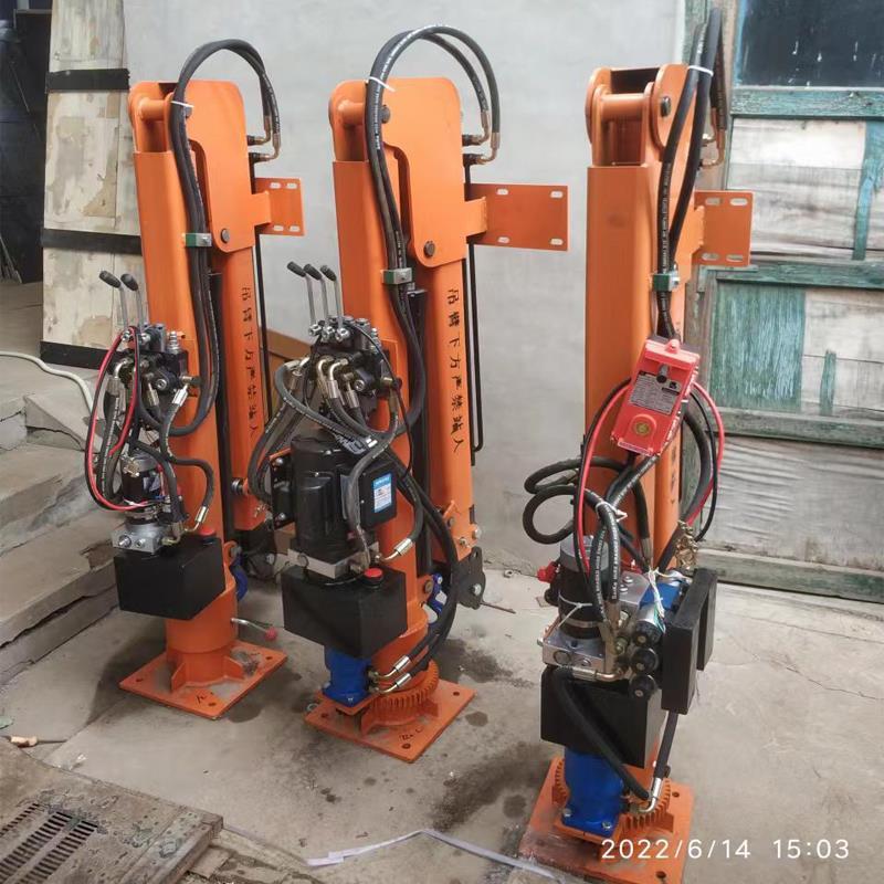 桥西区重汽蓝牌随车吊 3.2吨 国六动力强 液压驱动 农用自卸起重机